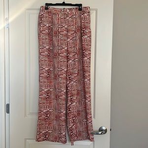 Brand new BCBGMAXAZRIA printed pants